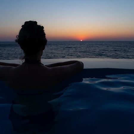 Ikarian Endless Blue Guest House Kouniadi Bagian luar foto