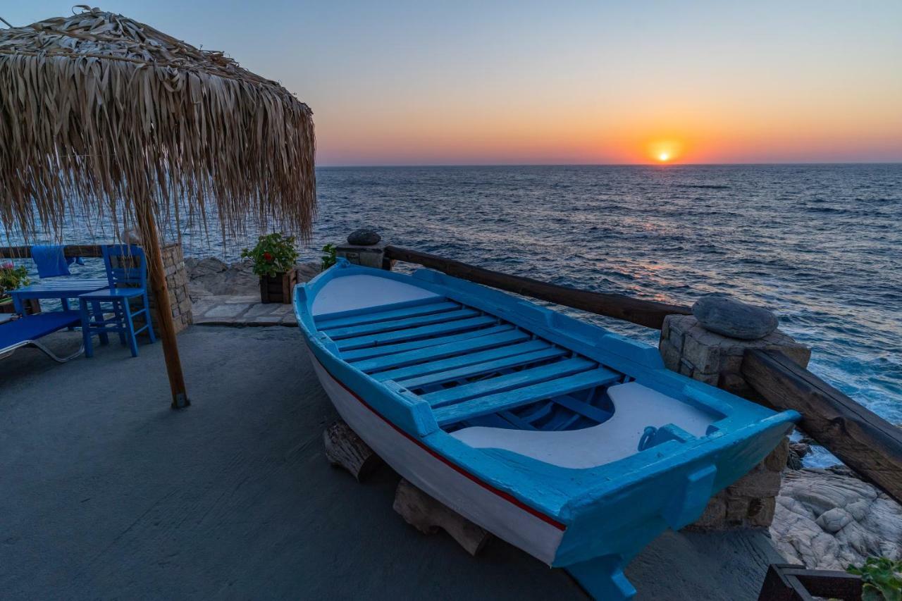 Ikarian Endless Blue Guest House Kouniadi Bagian luar foto